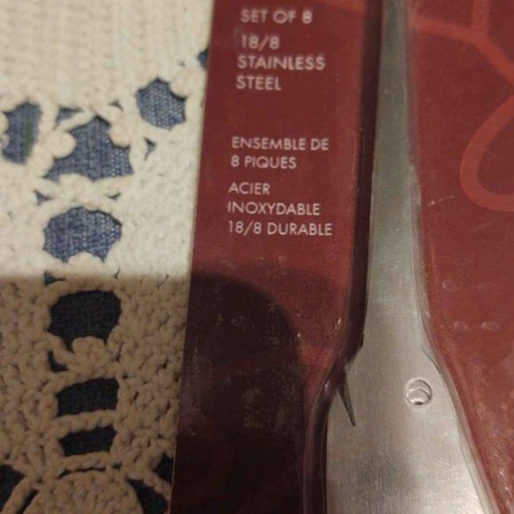 BNIB Fish Shaped Appetizer and Cocktail Picks - Picture 3 of 3